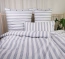 Linge de lit Cretonne Martimes - avec motif de rayures joyeuses en bleu foncé Linge de lit cretonne Martimes à rayures joyeuses bleu foncé