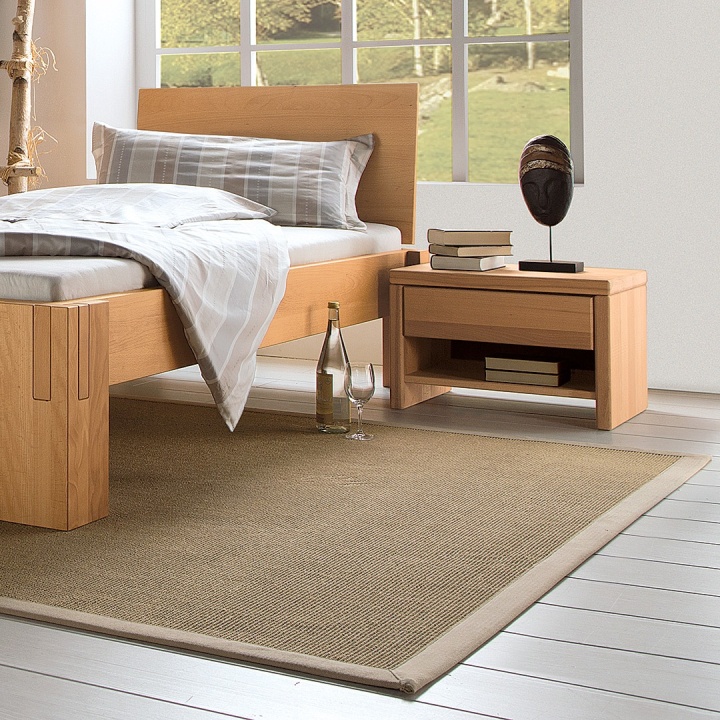 Tapis en sisal moucheté en coloris champagne Tapis en sisal moucheté en coloris champagne