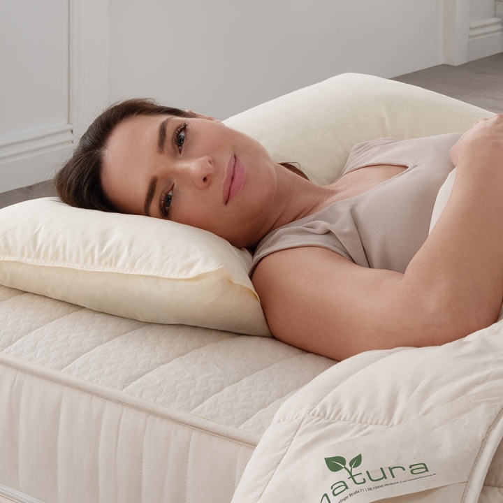 Oreiller ergonomique en duvet « Ansara-Ortho » Oreiller ergonomique en duvet « Ansara-Ortho »