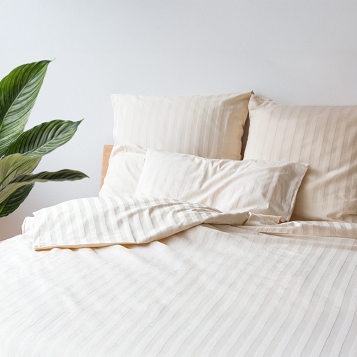 Linge de lit en satin à rayures « Kastilia » Linge de lit en satin à rayures « Kastilia »