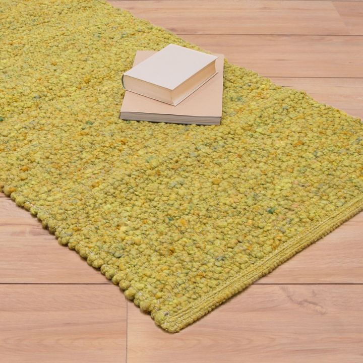 Tapis en laine vierge tissé à la main, Sobria-Colora en vert de mai Tapis en laine vierge tissé à la main, Sobria-Colora en vert de mai