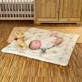 Tapis d'éveil en laine vierge de mouton avec bébé sur le sol