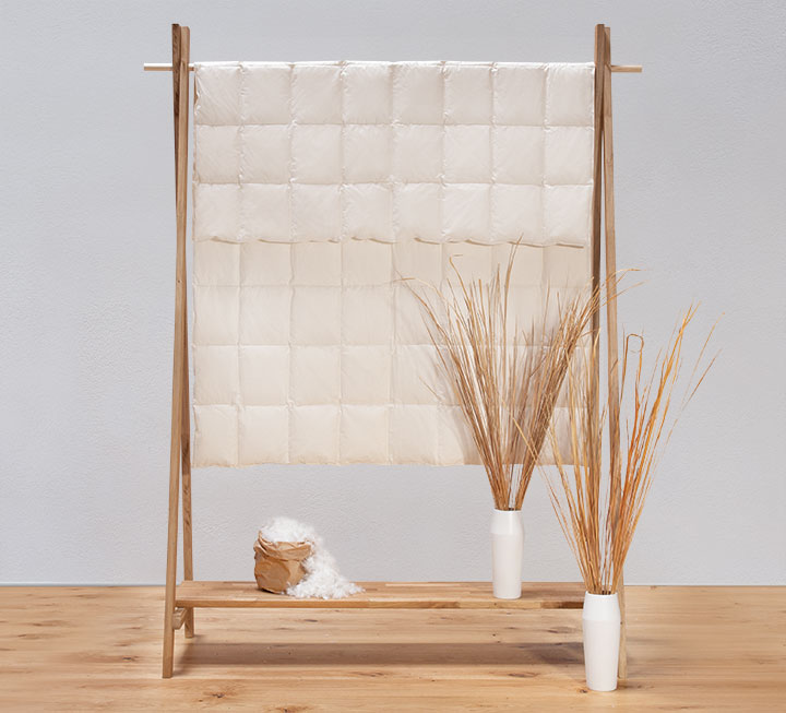 Couette ultra légère en duvet « Ansara-Organic » Couette ultra légère en duvet « Ansara-Organic »