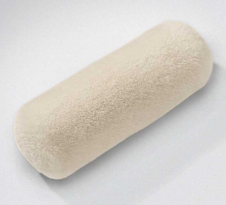 Coussin de nuque en peau d'agneau duveteuse offrant un bon soutien Coussin de nuque en peau d'agneau duveteuse offrant un bon soutien