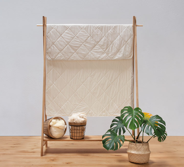Couette légère en kapok et laine vierge « Java » Couette légère en kapok et laine vierge « Java »