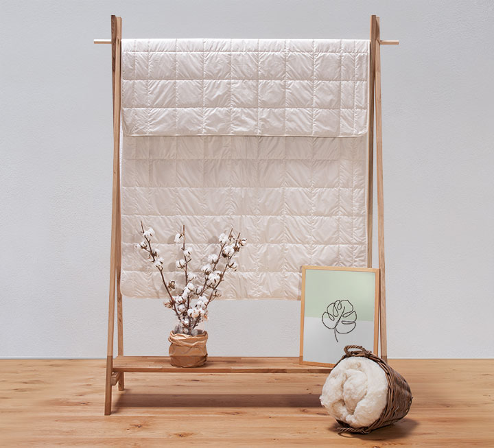 Couette ultra légère en lin et coton « Linaro » Couette ultra légère en lin et coton « Linaro »