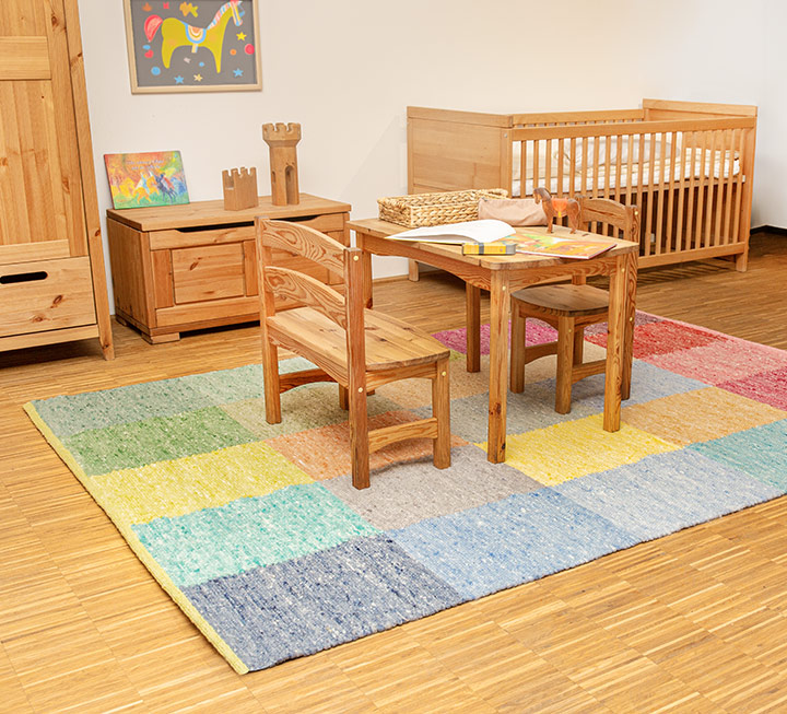Le tapis en laine vierge tissé à la main apporte une touche de couleur superbe dans toutes les pièces Le tapis en laine vierge tissé à la main apporte une touche de couleur superbe dans toutes les pièces