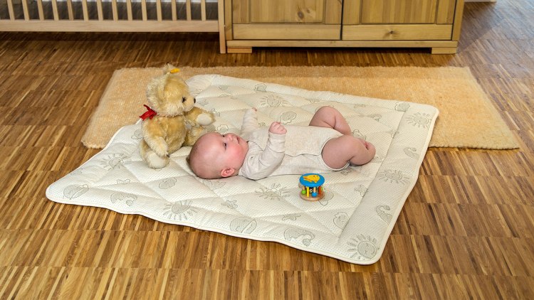 Protège votre bébé lors des moments ludiques au sol