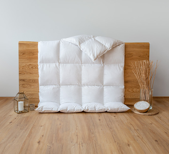 Couette pour toute l'année en duvet « Ansara-Superior » Couette pour toute l'année en duvet « Ansara-Superior »