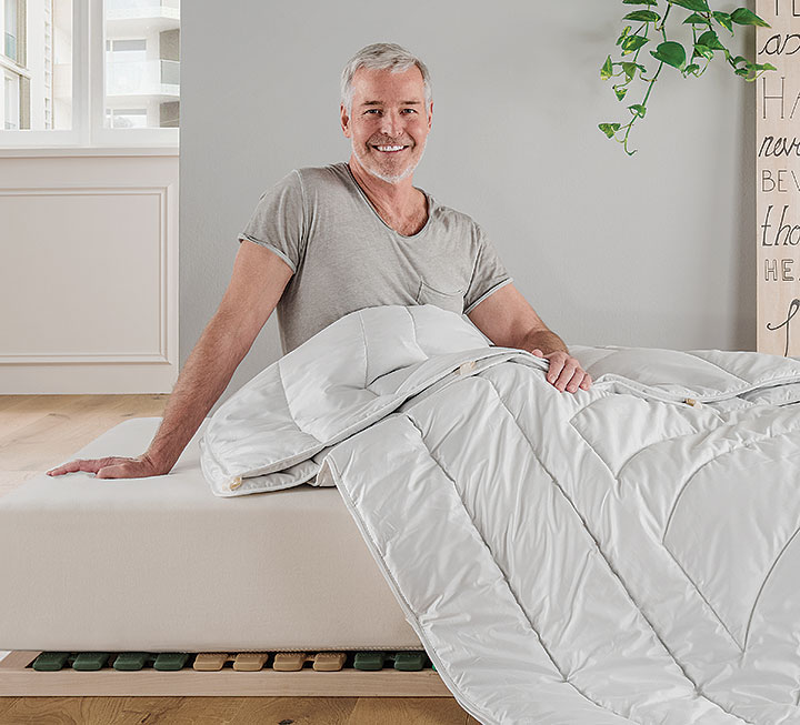 Couette polyvalente en duvet de chameau « Cammello-Figura » Couette polyvalente en duvet de chameau « Cammello-Figura »