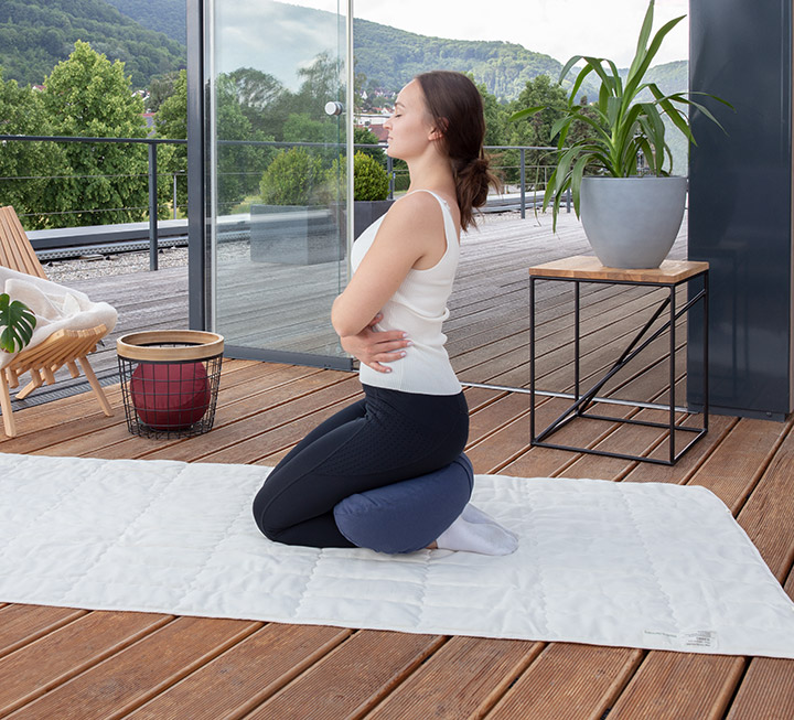 Forme de demi-lune ergonomique pour le confort de votre posture assise de méditation