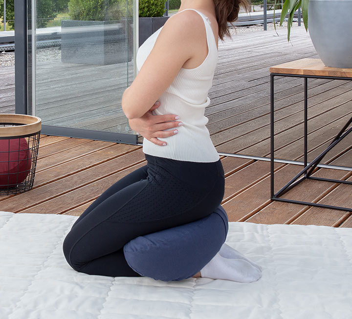 Forme de demi-lune ergonomique pour le confort de votre posture assise de méditation Forme de demi-lune ergonomique pour le confort de votre posture assise de méditation
