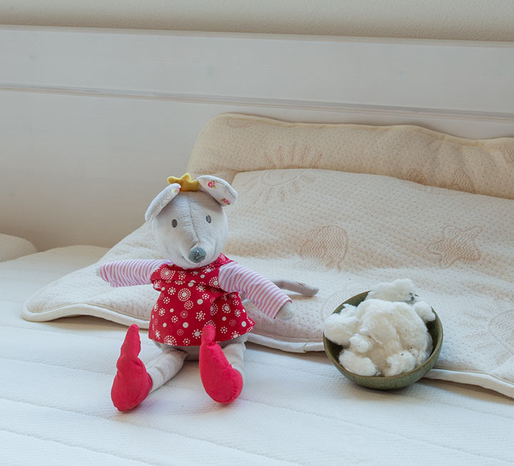 Oreiller plat en coton pour enfants « Cotona-Vita » Oreiller plat en coton pour enfants « Cotona-Vita »