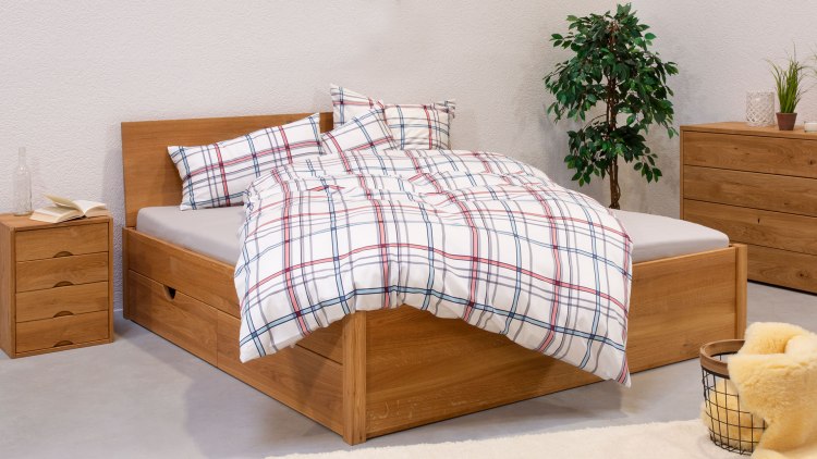 Linge de lit réversible en satin « Casilla » avec motif à carreaux - ici aux couleurs bleu/rouge