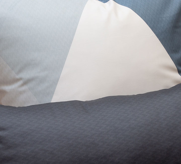 Linge de lit réversible en satin « Triana » Linge de lit réversible en satin « Triana »