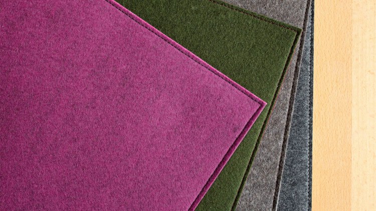 Coussin en feutre réversible astucieux