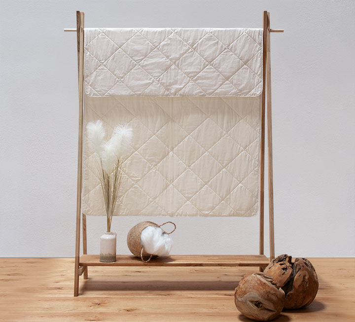 Couette ultra légère en lyocell « Lyovita » Couette ultra légère en lyocell « Lyovita »